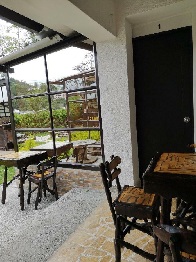 Hostal Morobik 포펜 외부 사진